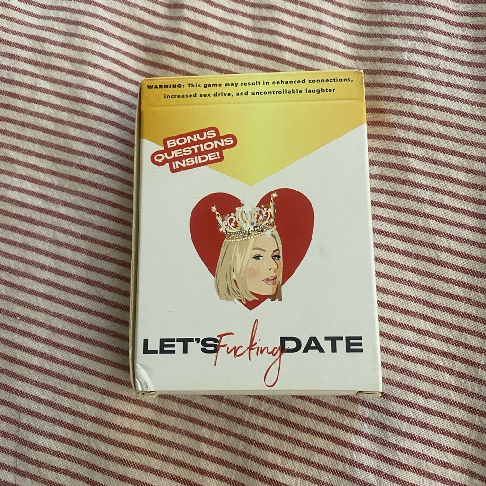 Let’s Fucking Date Cardgame with bonus questions